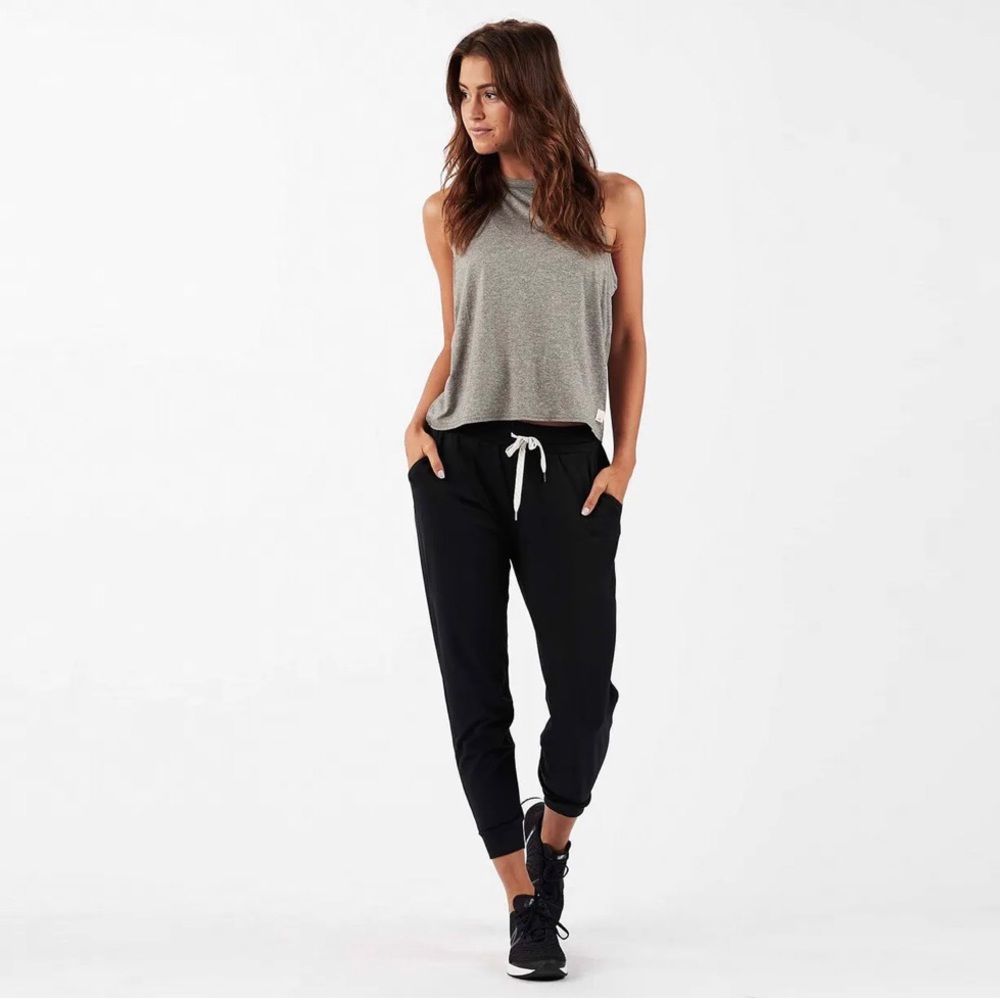 Vuori NWOT The Rise The Shine Performance Jogger L